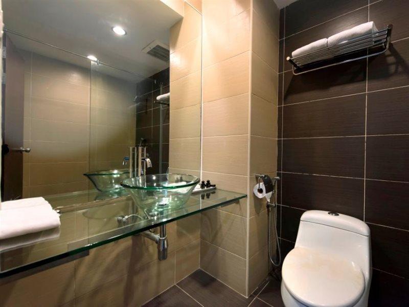 Kingwood Hotel Mukah Selangau Buitenkant foto